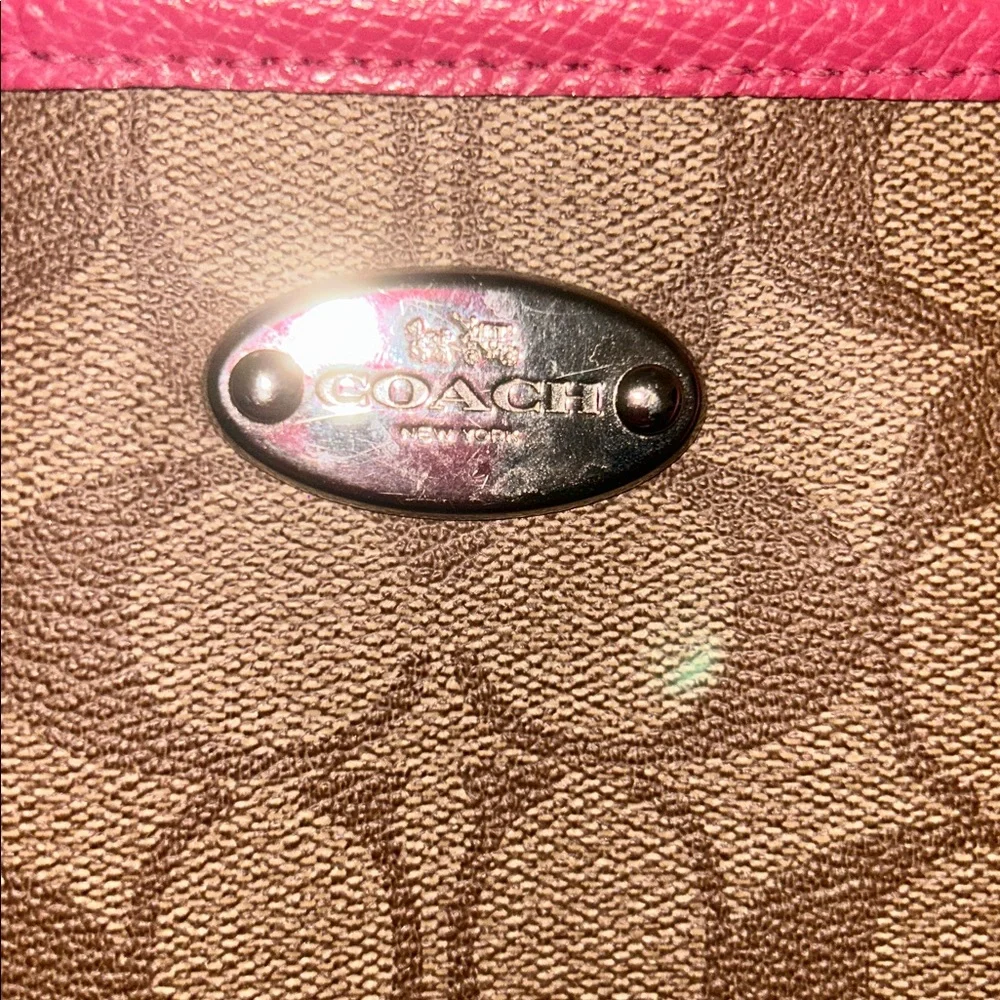 Coach Signature Brown and Pink Crossbody Bag - Picture 2 of 7